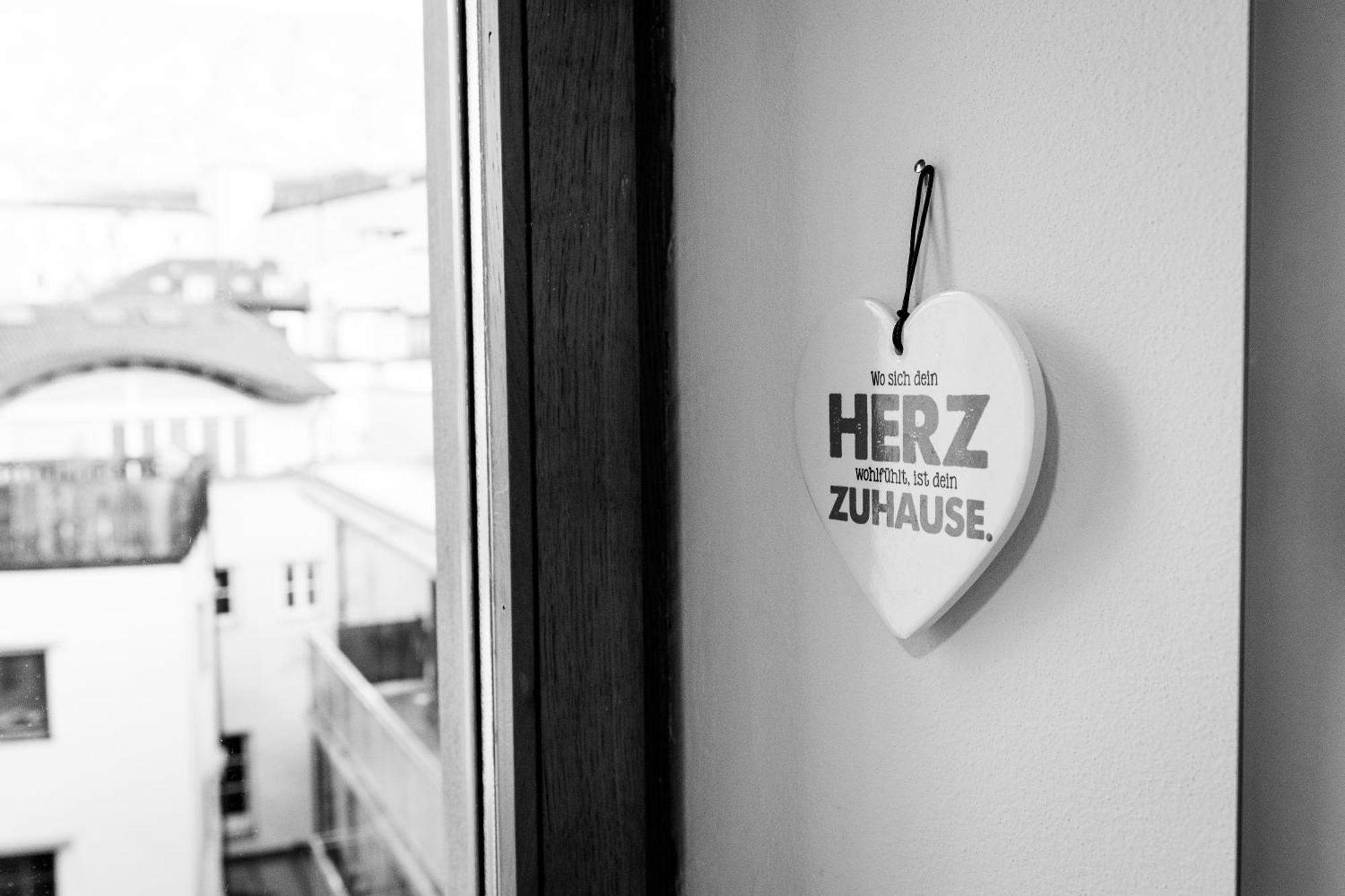 Ausblick Kleinjuwel Mit Panoramablick + Garage Apartment Merano Exterior photo